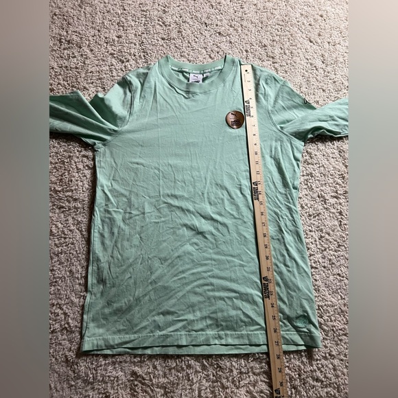 Size Small Puma x Animal Crossing Long Sleeve Shirt GUC - Picture 5 of 6